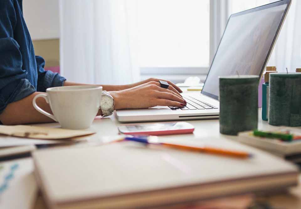 Subcontratação de serviços e intermediação de negócios Subcontratação de serviços e intermediação de negócios